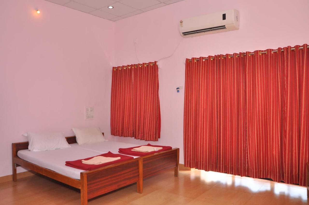 Koyna Lake Resort Koynanagar Dış mekan fotoğraf